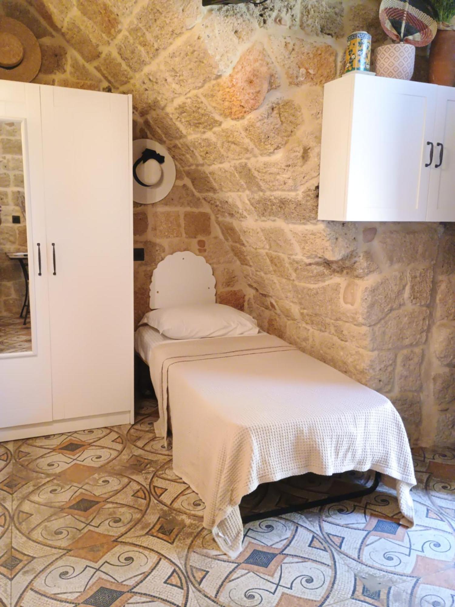 Stone Cave Suite Rhodes City Luaran gambar